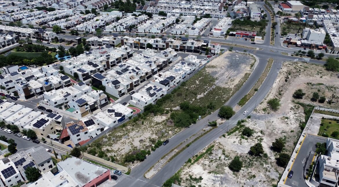 Terreno en Venta Cumbres Platinum 3