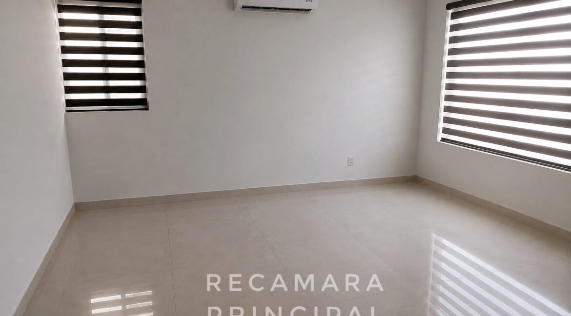 9 Casa en Venta Cerradas Cumbres Monterrey