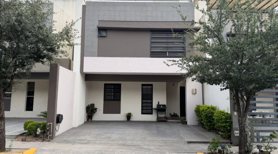 Casa en Venta Cerradas Cumbres Monterrey