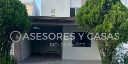 Casa en Venta Quinta Colonial, Apodaca